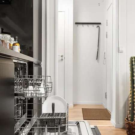 Appartement 5 Mins To Center In Bright & Cozy