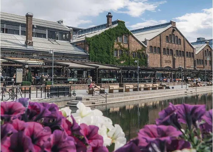 Apartamento 5 Mins To Center In Bright & Cozy